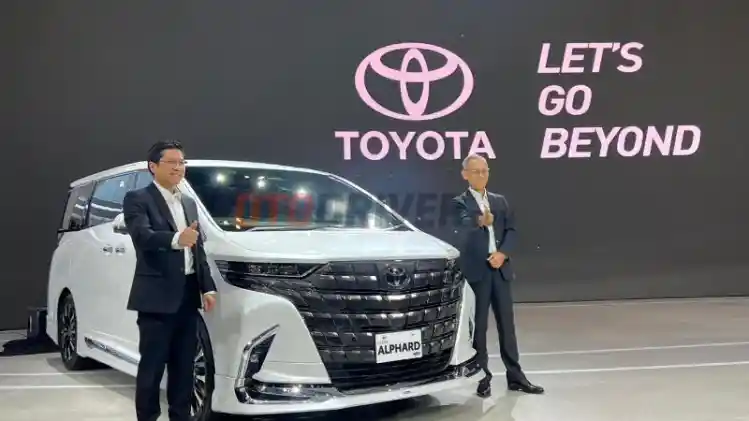 Toyota Alphard Hybrid Resmi Meluncur Di GIIAS 2023