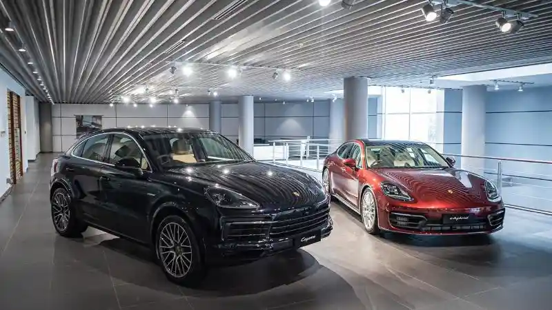 Porsche Cayenne Dan Panamera E Hybrid Resmi Melenggang Di Tanah Air