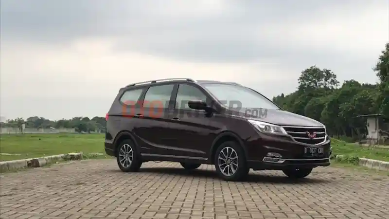 Mulai Rp 600 Ribuan Pilihan Ban Standar Wuling Cortez Berbagai Merek