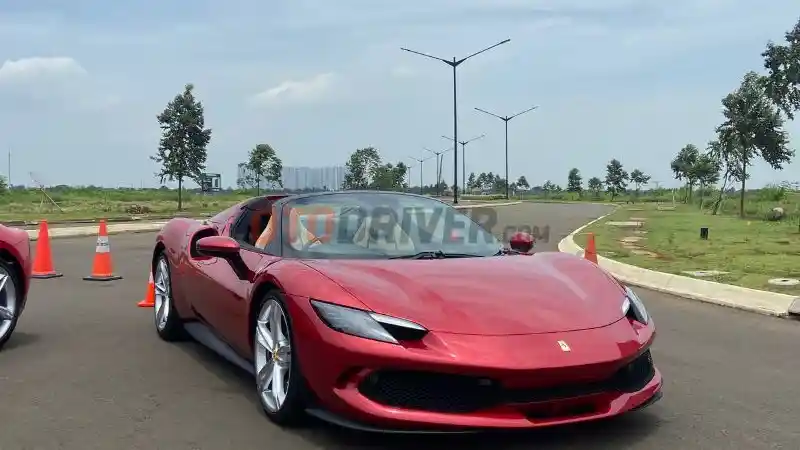 Ferrari Gts Hadir Di Indonesia Intip Spesifikasinya