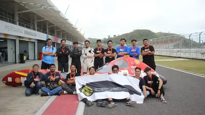 Tim Universitas Indonesia Supermileage Vehicle Berjaya Di Ajang Shell