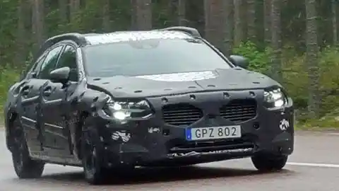 Foto - Volvo S90 Mendekati Produksi