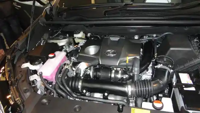 Foto - GIIAS 2015: Lexus NX200t Yang Cantik Dan Canggih