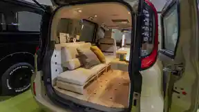 Foto - Toyota Sienta Dengan Bangku Belakang Sofa, Ada Kemungkinan Masuk Indonesia?