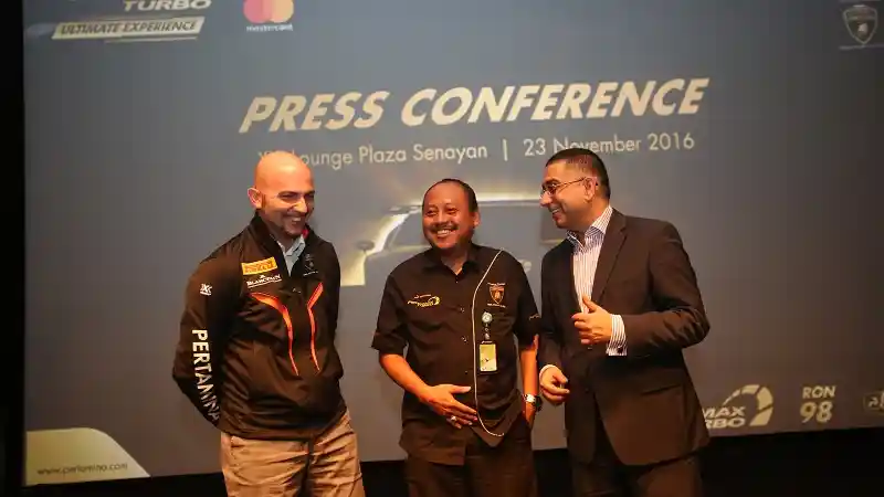 Foto - Undian Pertamina: Beli Pertamax Turbo Bisa Jajal Lamborghini di Italia! 
