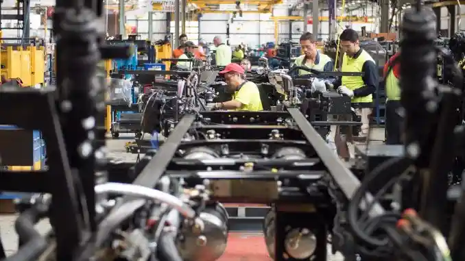 Truk - Iveco Mulai Rakit Truk Stralis di Australia