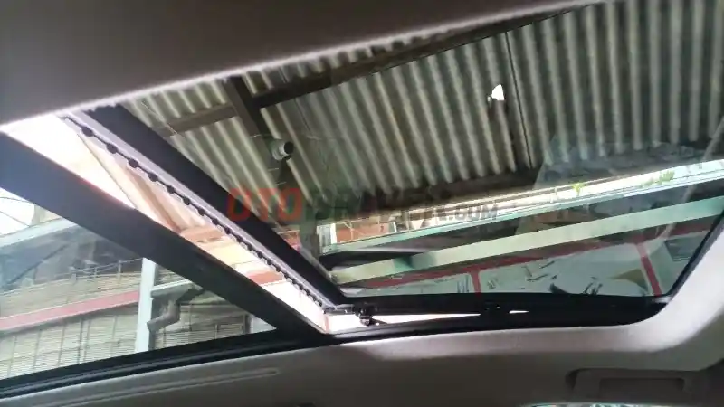 Tips - Tips Merawat Sunroof