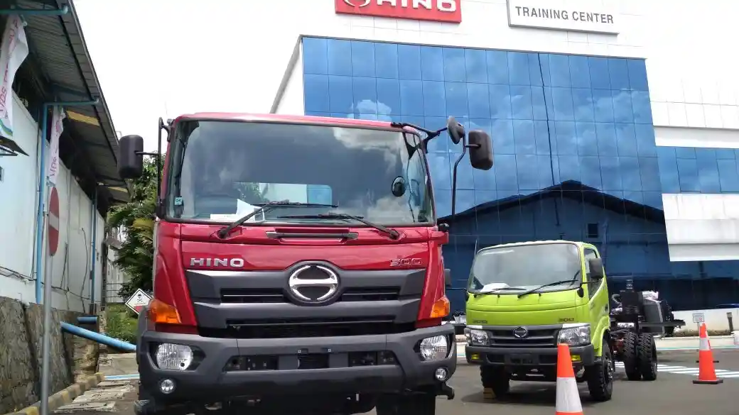 Berita - Januari-Oktober, Hino Sukses Jual 23.777 Truk Ranger dan Dutro