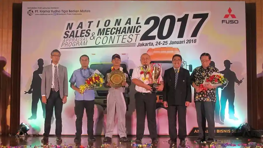 Berita - Fuso Kembali Gelar Kontes Sales dan Mekanik Truk Terbaik, Ini Daftar Pemenangnya