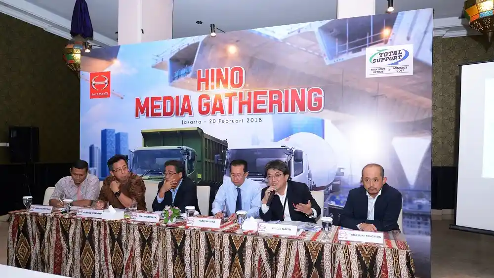 Truk - Truk Ranger Masih Mendominasi Pasar Truk Medium Duty Indonesia