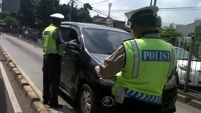 Foto - TIPS: Ingin Dapat Wanita Idaman? Hindari 10 Hal Ini Pada Mobil