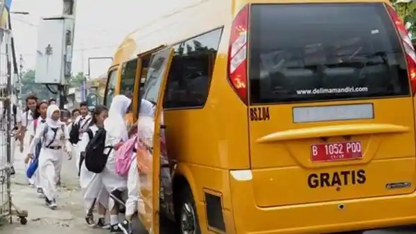 Foto - Kelola 140 Armada, UPT Bus Sekolah DKI Tambah Lagi 50 Unit Bus Hino