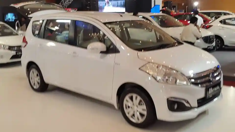 Foto - JAS 2015 : Suzuki Beri Gratis Cicilan 6 Bulan