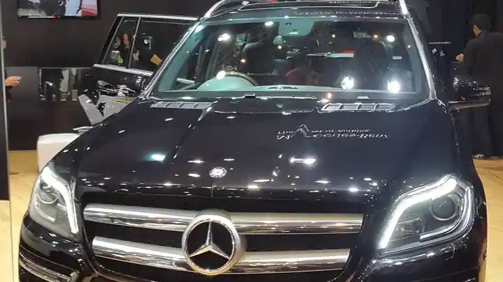 Foto - JAS 2015: Mercedes-Benz Luncurkan GLE-Class Dan Beri Diskon Besar