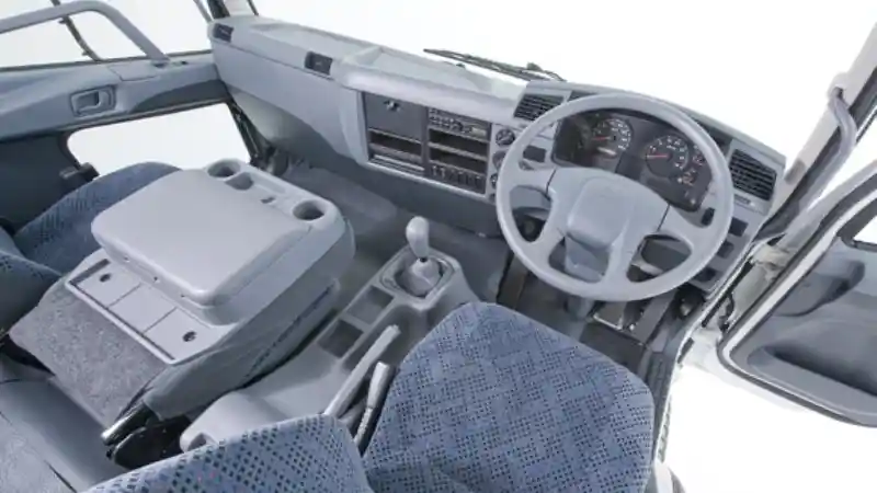Truk - Desain dengan 13 Keistimewaan pada Kabin Truk Mitsubishi Fuso Fighter Terbaru dari KTB