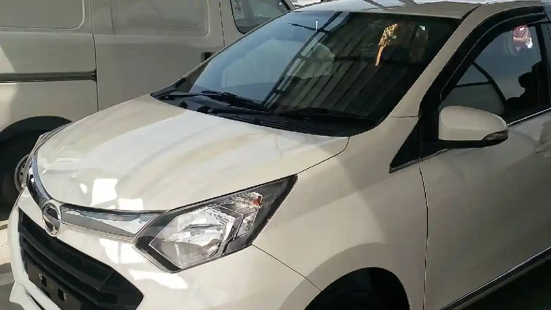 Foto - Begini Penampakan Daihatsu Sigra Varian Termahal Dan Termurah