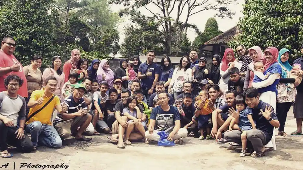 Foto - Toyota Vios Limo Community Tempuh Belasan Jam Demi Silaturahmi di Bandung