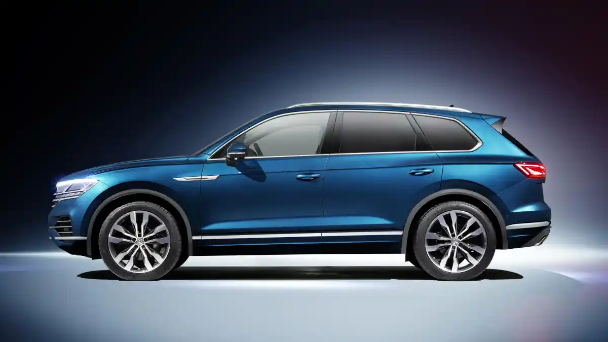 Foto - Volkswagen Touareg Terbaru Semakin Besar, Siap Debut