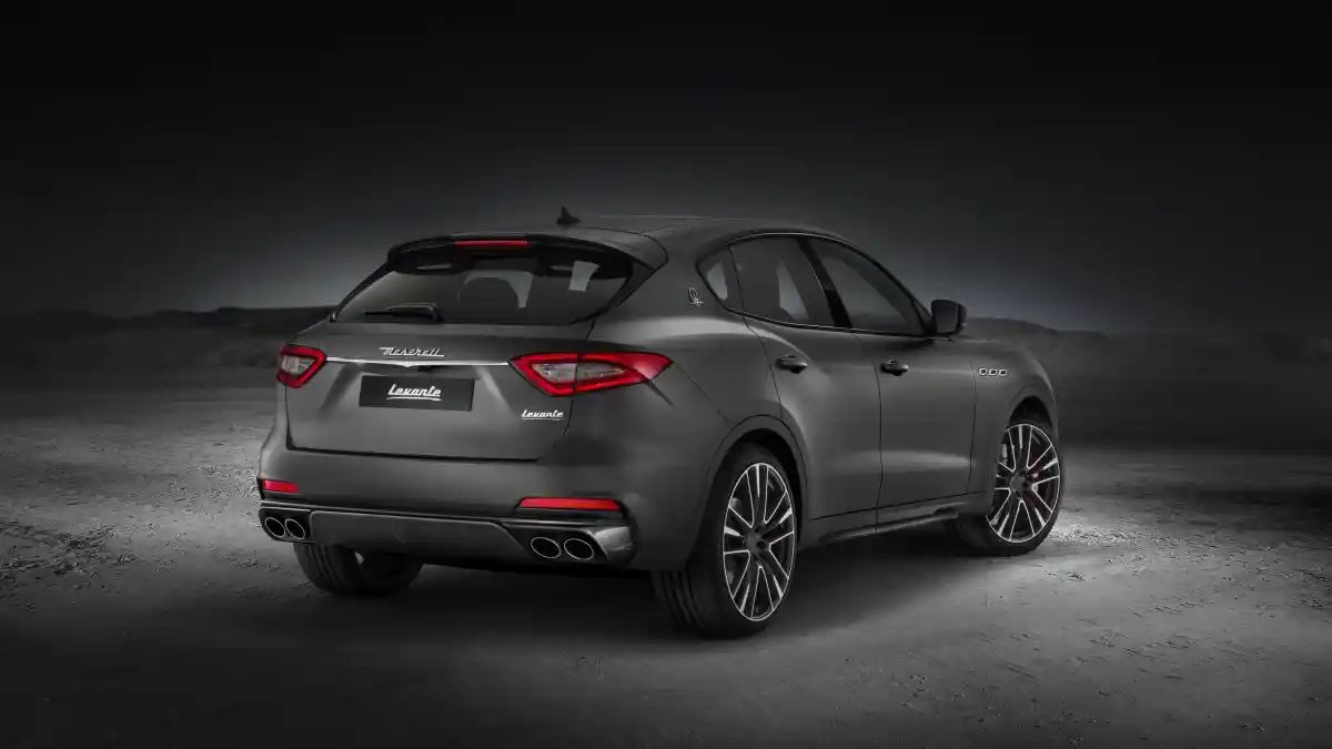 Foto - Maserati Levante Trofeo Debut di New York, Bisa Sentuh 300 KM/Jam!