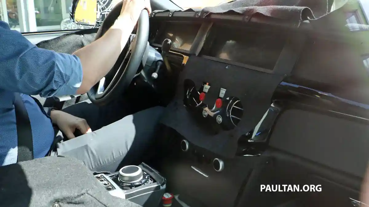 Foto - SPY SHOT: Rolls Royce Phantom 2017