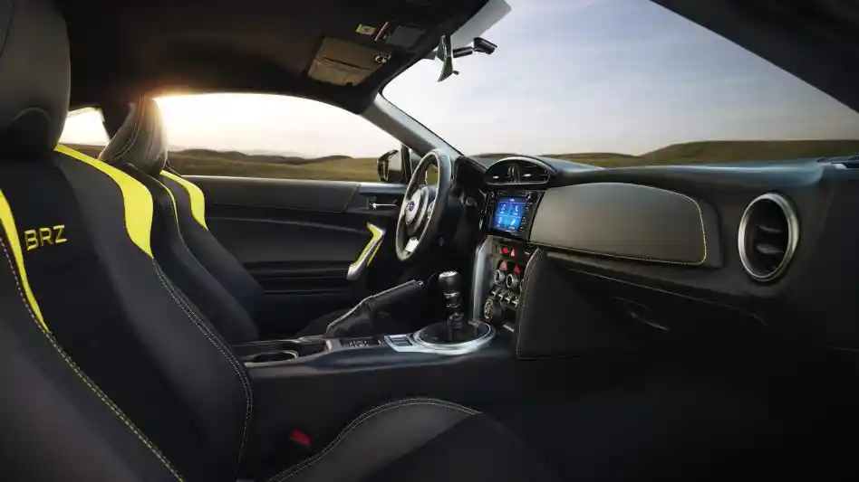 Foto - Subaru BRZ Hadir Dalam Edisi Terbatas, Yellow Edition