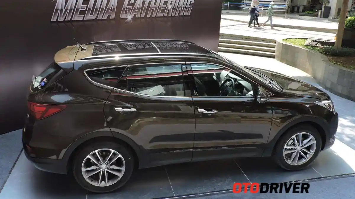Foto - Wah, Hyundai Santa Fe Berhenti Dijual di India?