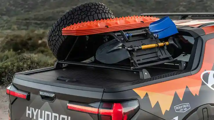 Foto - Hyundai Santa Cruz Dimodif Pol Terjun Reli 