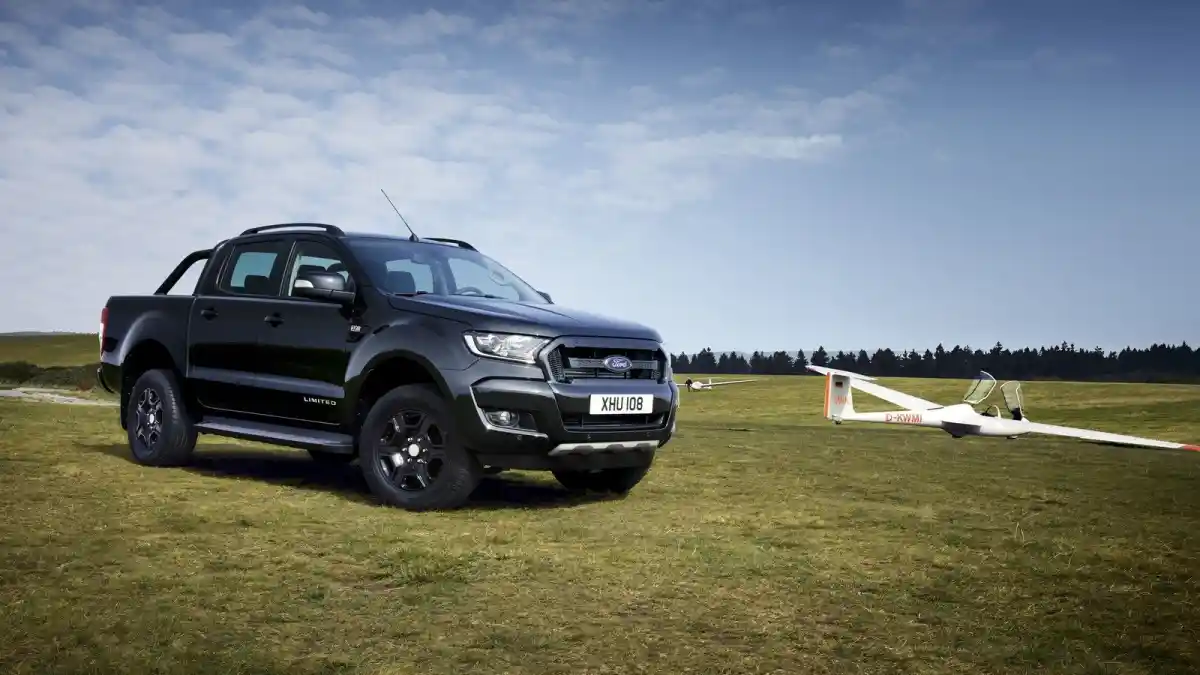 Pikap - Ford Ranger Black Edition juga Mendebut di Frankfurt Motor Show 2017