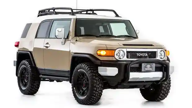 Berita - Toyota Hentikan FJ Cruiser Bulan Agustus Ini