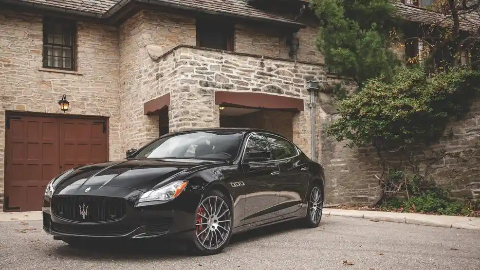 Foto - Selamat Tinggal Maserati Quattroporte Bermesin Bensin