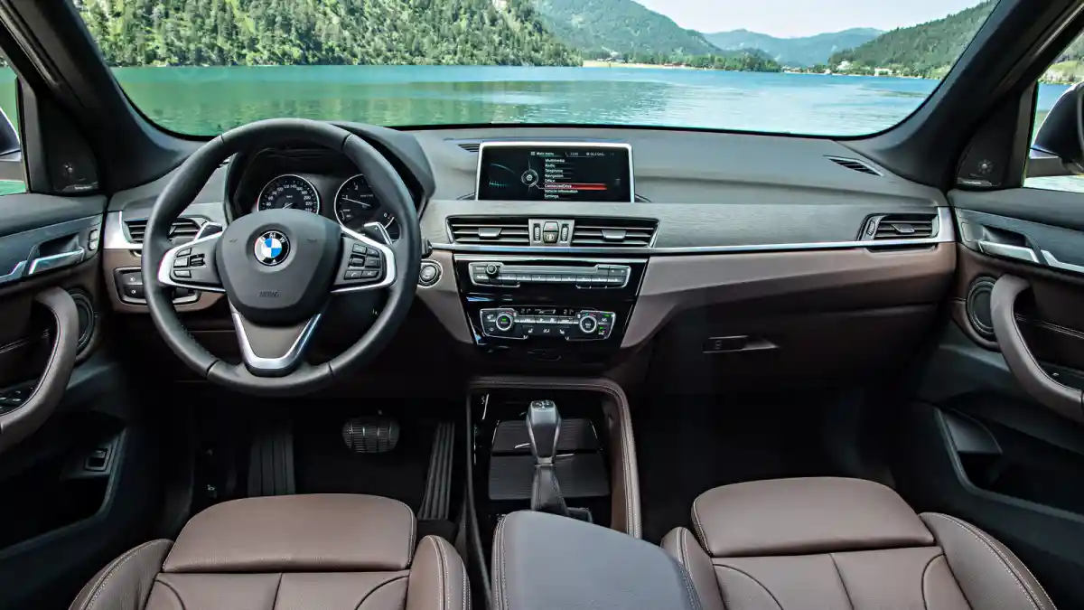 Foto - Ini Foto Detail BMW X1 2016, Tunggu Kehadirannya Di Indonesia