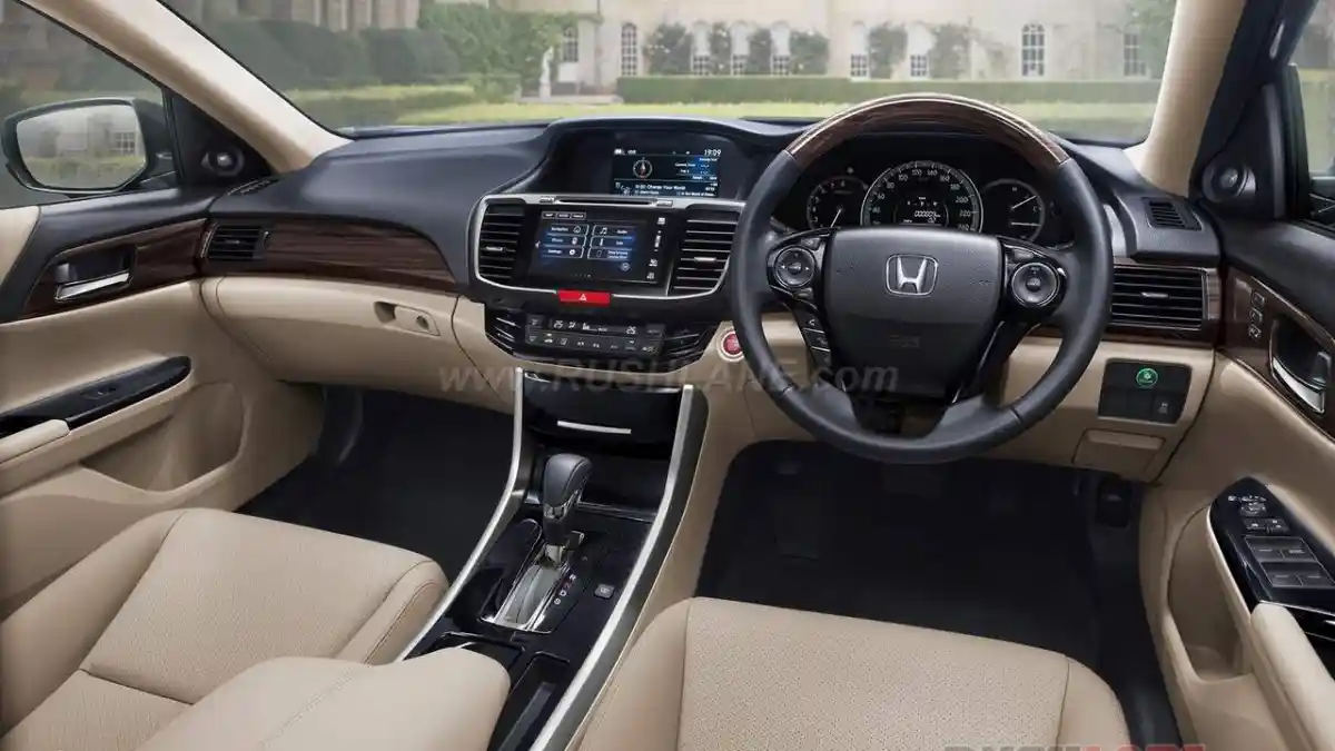 Foto - Honda New Accord Meluncur di Thailand. Lebih Cantik, Lebih Canggih
