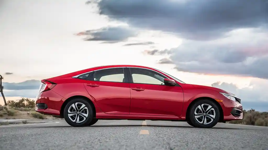 Foto - Honda Indonesia Masih Ragu Terhadap Civic Baru?