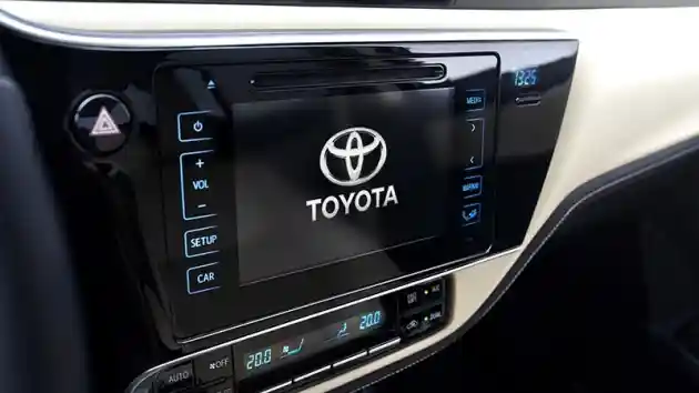 Foto - Foto Detail Toyota Corolla Altis Facelift 2017