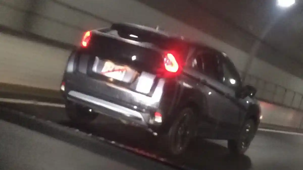 Berita - SPY SHOT: Mitsubishi Outlander Sport 2017