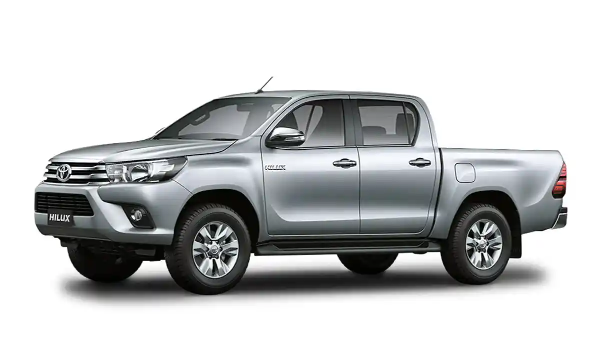 Pikap - Fuel Pump Bermasalah, Toyota Hilux Kena Recall di Indonesia