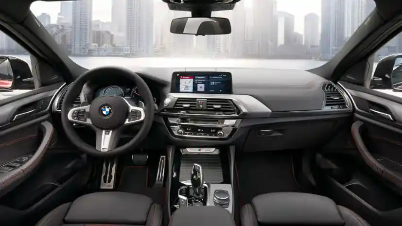 Foto - BMW X4 Generasi Terbaru Terlihat Lebih Eksotis