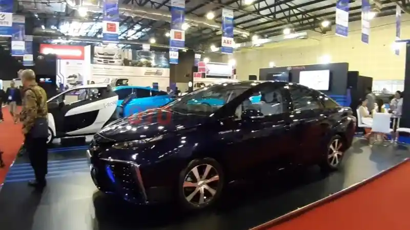 Berita - IEMS 2019: Cara Toyota Hapus Kekhawatiran Publik Terhadap Mobil Listrik