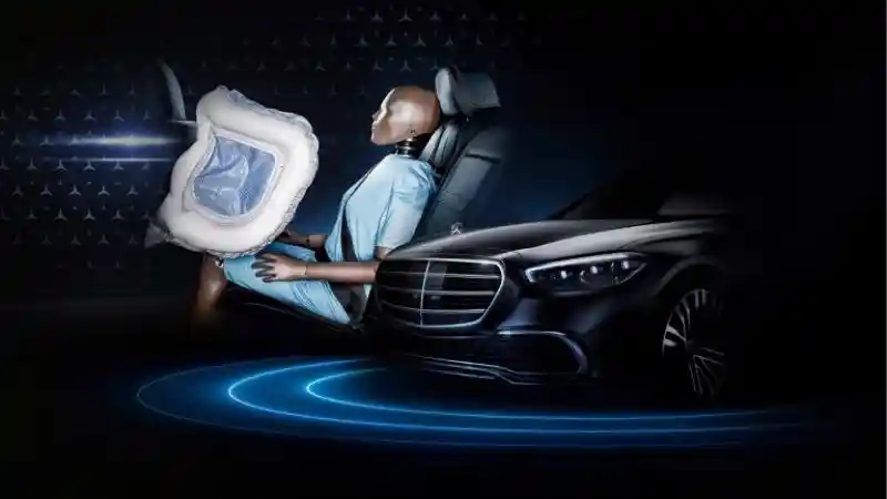 Berita - S-Class Akan Jadi Pengguna Rear Airbag Pertama di Dunia