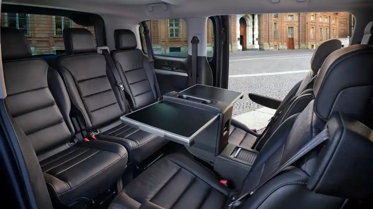 Foto - FIAT E-Ulysse, Van Elektrik Untuk Shuttle VIP