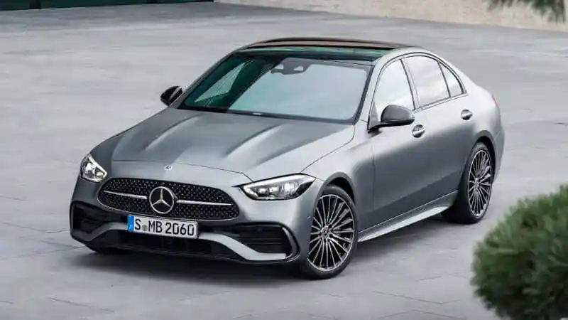 Berita - Menikmati Mercedes- Benz C 300 AMG Line 2022 Sebagai Penumpang