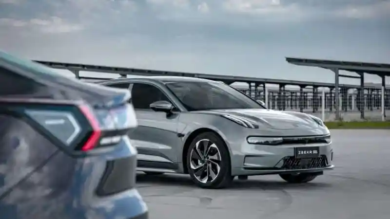 Mobil Listrik - Baru 2 Tahun, Zeekr EV Tawarkan Banyak Pilihan Yang Bikin Kompetitor Ketar-Ketir