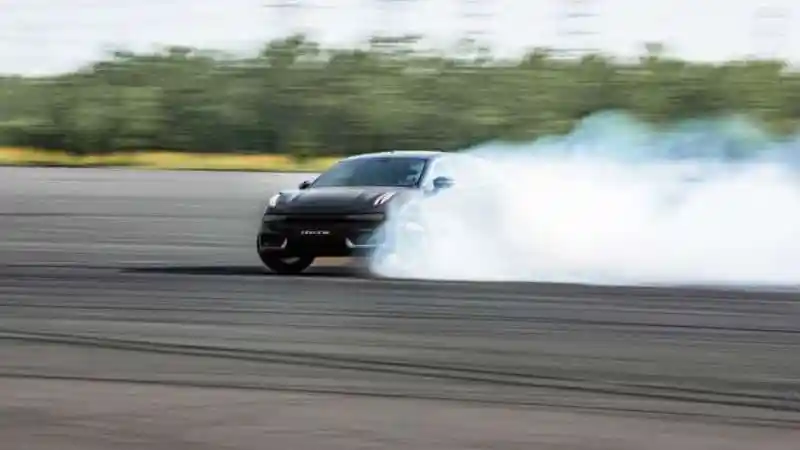 Foto - Mengenal Zeekr 001 Yang Segera Diluncurkan, Lawan BYD Seal