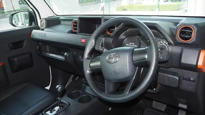 Foto - Toyota Hilux Rangga Hanya Tersedia Satu Pilihan Wheelbase dan Dua Pilihan Mesin