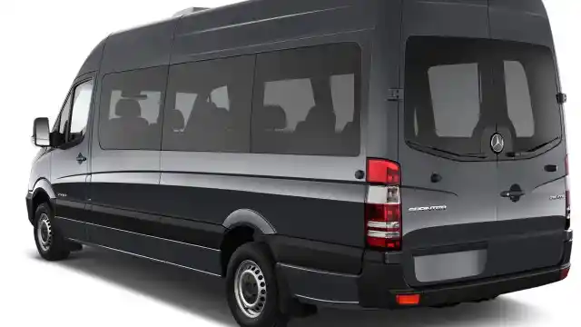 Van - Semua Model Van Mercedes-Benz Bukukan Rekor Penjualan