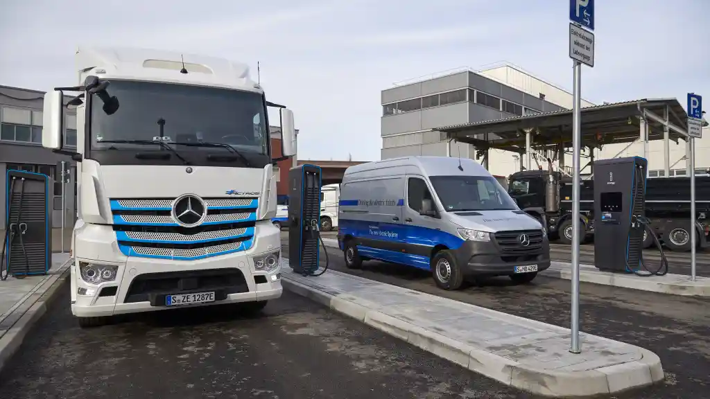 Berita - Daimler Buka Stasiun Pengisian Listrik Kendaraan Niaga