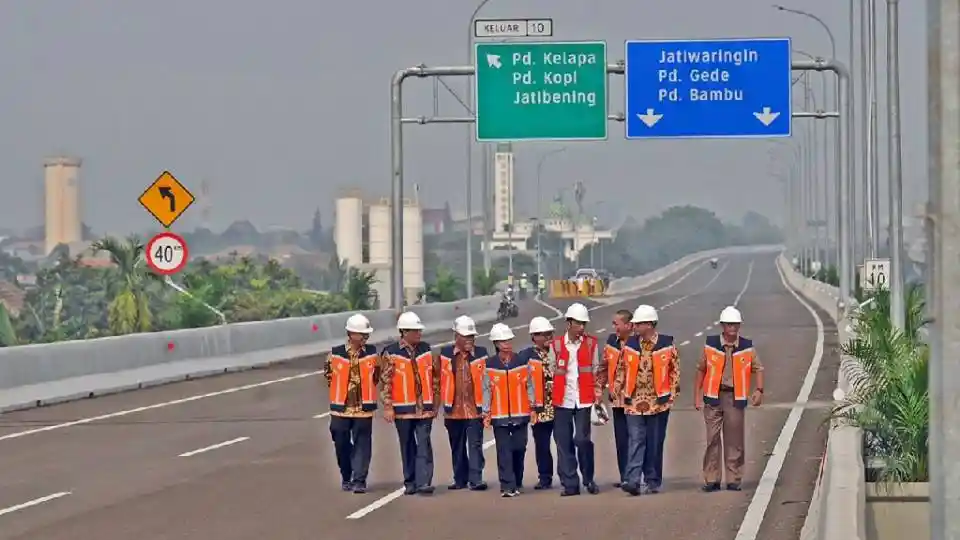 Foto - Jalan Tol Becakayu Seksi 1B dan 1C Resmi Dibuka, Hubungkan Tambun - Kampung Melayu 
