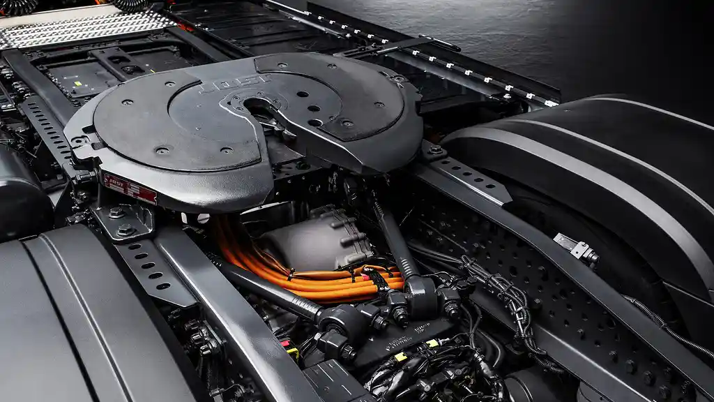 Foto - Rilis Truk Listrik eActros 600, Mercedes-Benz Berhenti Bikin Truk Diesel? 