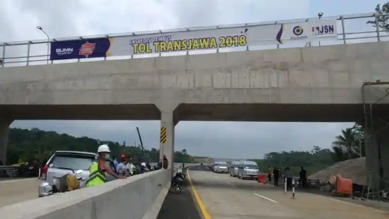 Tips - Penting! Hal-Hal Ini Harus Dalam Keadaan Baik Ketika Melaju di Tol Trans Jawa