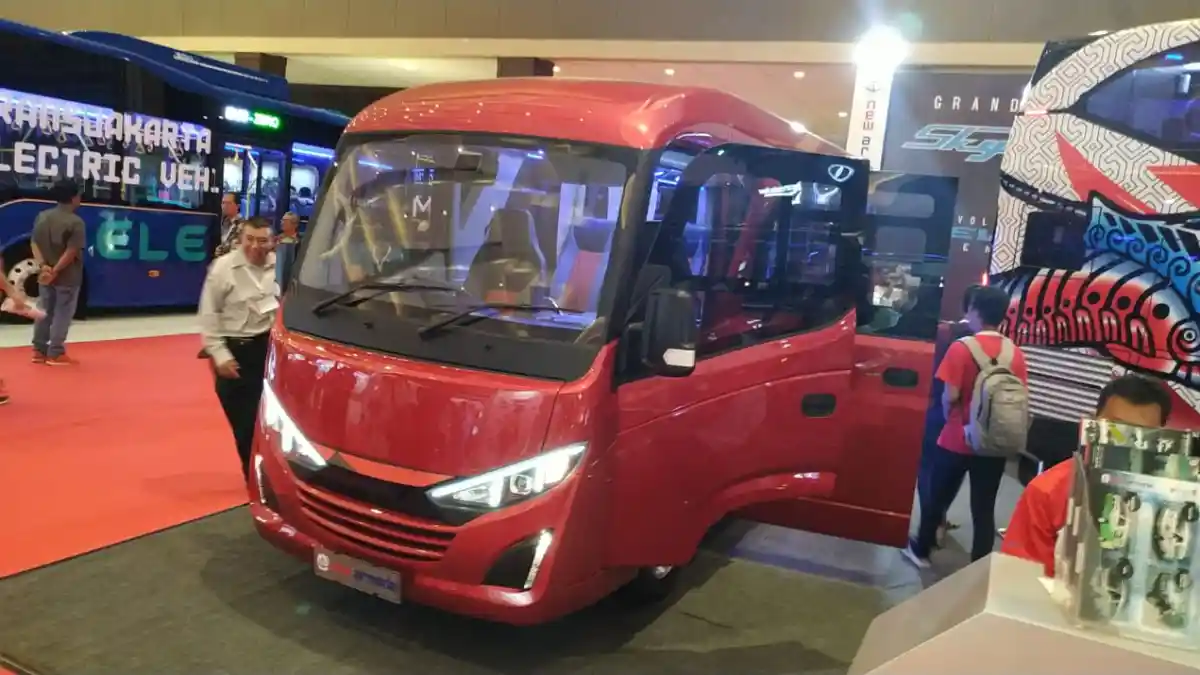 Bus - Karoseri New Armada Kenalkan Microbus Coasterina di Busworld 2019